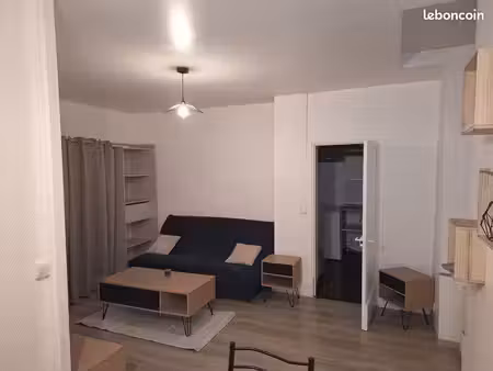 loue studio – 25m2 – centre ville de cosne