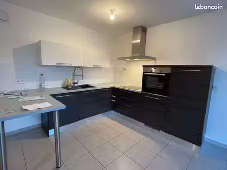 apparemment 3 pièces