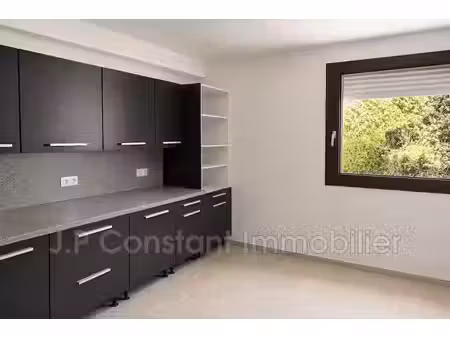 vente appartement 2 pièces 25 m² à la ciotat (13600)  225 000 €