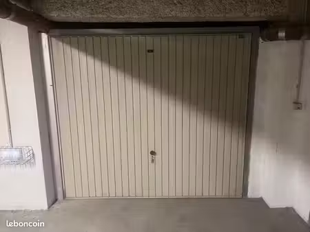 garage/box 14 m² metz