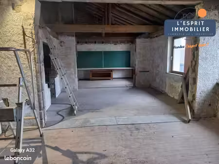 maison 5 pièces 300 m²