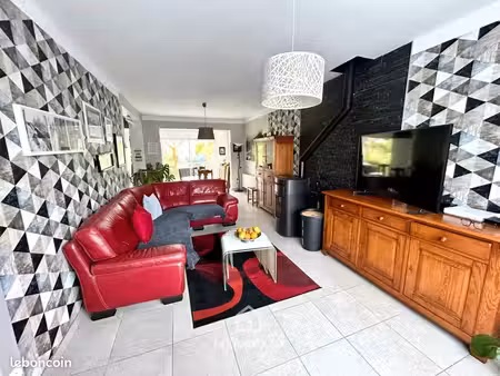 maison 4 pièces 104 m²