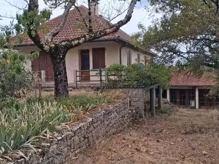maison dans petit hameau