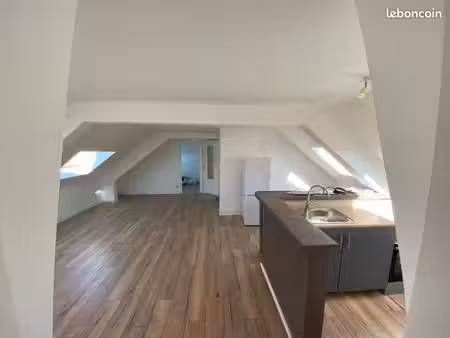 t3 lumineux et sans vis à vis