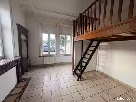 studio 1 pièce 37 m²