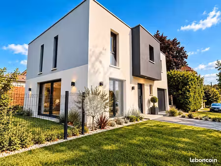 maison 5 pièces 130 m²