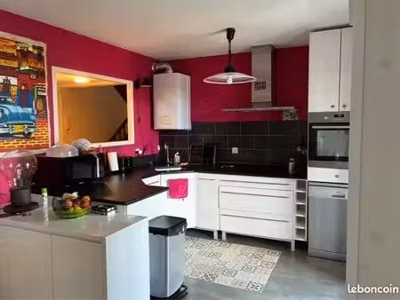 location meublée  duplex 68 m²  2 chambres  parking privé quartier 4 cantons anglet