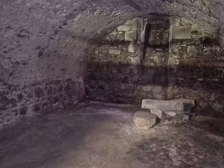 cave 30m² riom