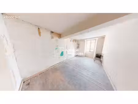 maison 10 pièces 219 m²