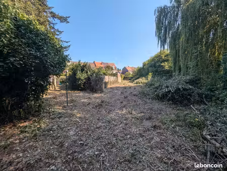 terrain constructible centre village