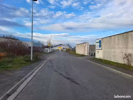 site professionnel de 681 m2 avec atelier - bureaux sur 1446 m2 foncier