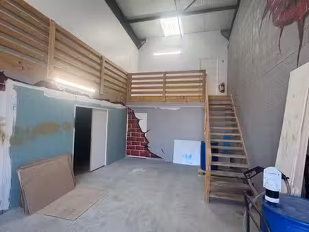 dépôt 250 m2 betheny