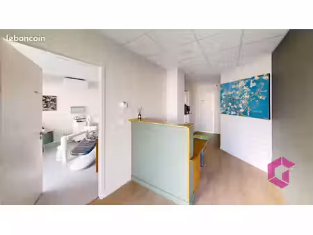 local 178 m² courpière
