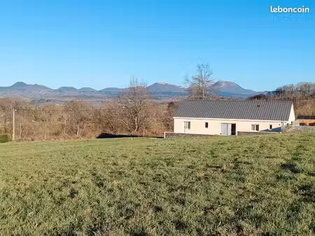 terrain constructible bromont-lamothe (30 km de clermont ferrand) vue chaine des puys et p