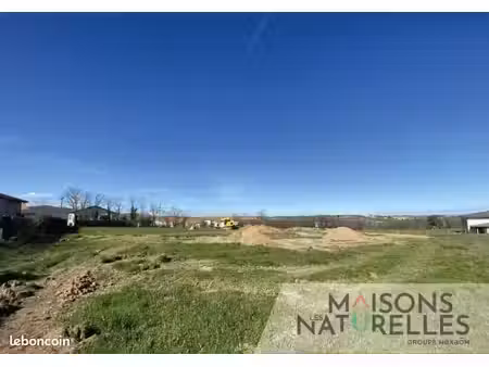 terrain 1 252 m² marenla