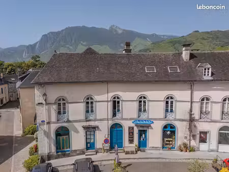 immeuble de caractère en pierre