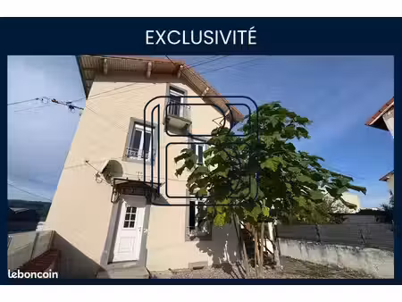 maison 8 pièces 90 m²