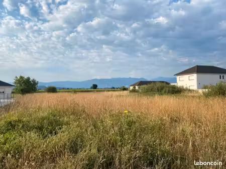 terrain 1 320 m² beuste