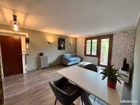 haut de billere - appartement t3 de 62.91 m2 avec balcon  parking et cave
