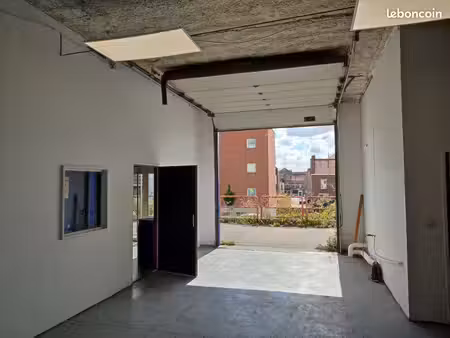 local commercial de 400m² à liévin zone commerciale