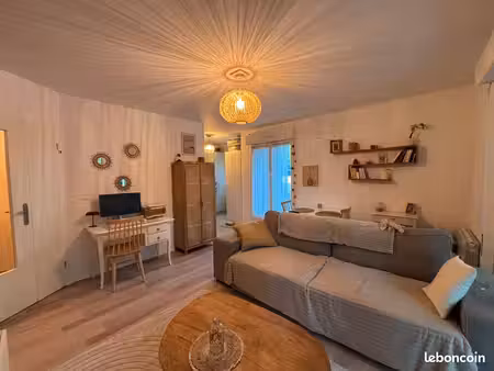 appartement 43 m² : terrasse et double parkings