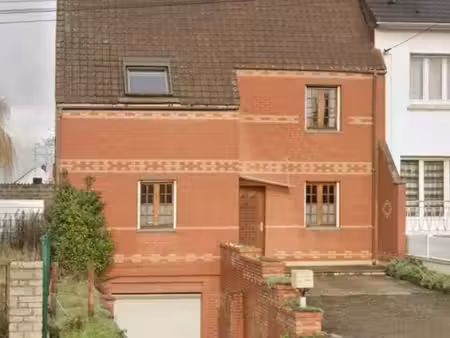 maison 6 pièces 135 m²
