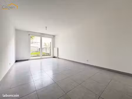 studio 1 pièce 27 m²