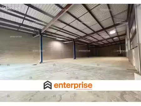 local commercial 999 m²
