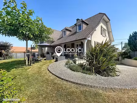 propriété 5 pièces 175 m²