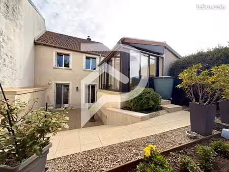 maison 5 pièces 153 m²
