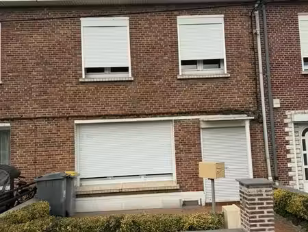 maison traditionnelle en briques mitoyenne