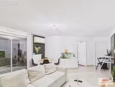 exclusivité – t2 rénové avec balcon couvert de 18 m² à erstein