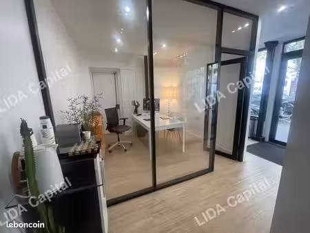 local commercial 49 m² à louer — paris