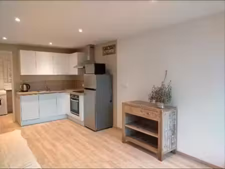 location studio meublé