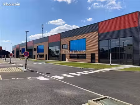 local commercial 1 200 m²