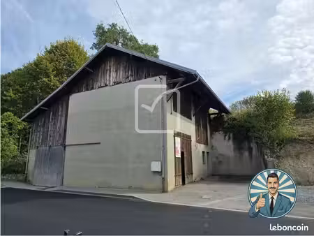 propriété 6 pièces 210 m²