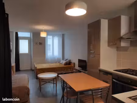 studio/t1 bis meublé avrillé