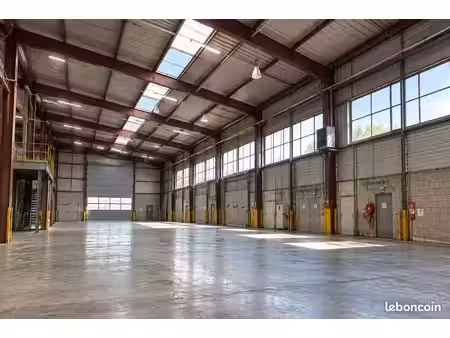 riom – local d'activités / entrepôt env. 525 m² – accès poids lourds