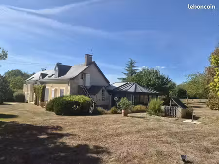 propriété 10 pièces 239 m²