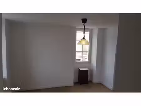 vihiers maison sur rdc + 3 étages entièrement rénovée