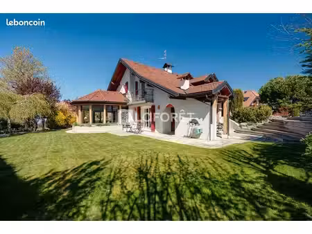 maison 8 pièces 190 m²