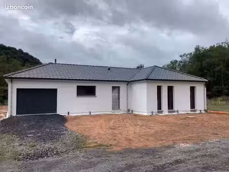 propriété 5 pièces 95 m²