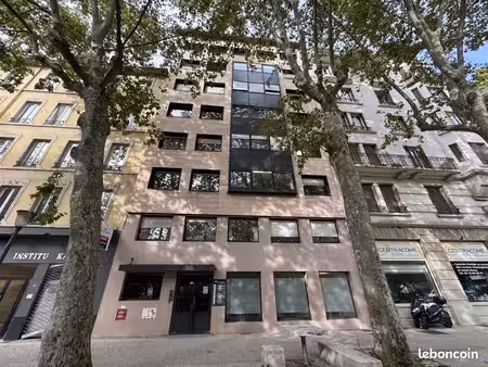 bureaux 90 m²