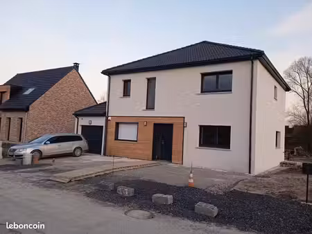propriété 6 pièces 120 m²