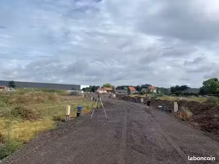 terrain 360 m² douvrin