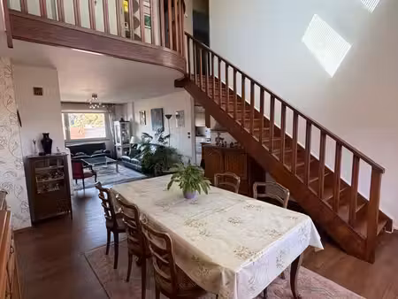 duplex 130m2  5 chambres  terrasse  garage double  cave privative