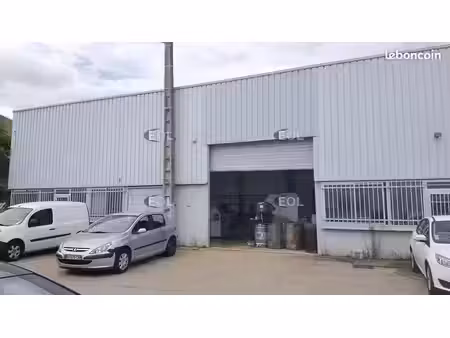 local d'activité 350 m²