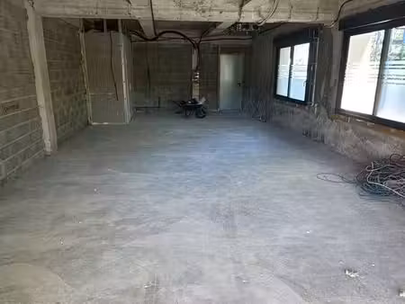 local professionnel mixte bureaux + stockage – 199 m² – marcilly-d’azergues (69380)