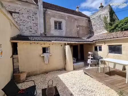 maison de ville 3 pièces 70 m²