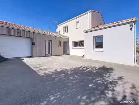 maison 5 pièces 156 m²